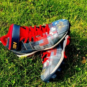 Bryce Harper Limited Edition USA Baseball Cleats - Boys size 6.0. Gently used.